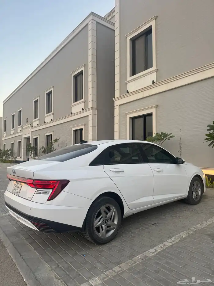 اكسنت 2025 سمارت 9