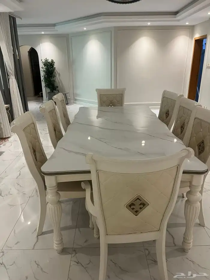 طاولة طعام 0