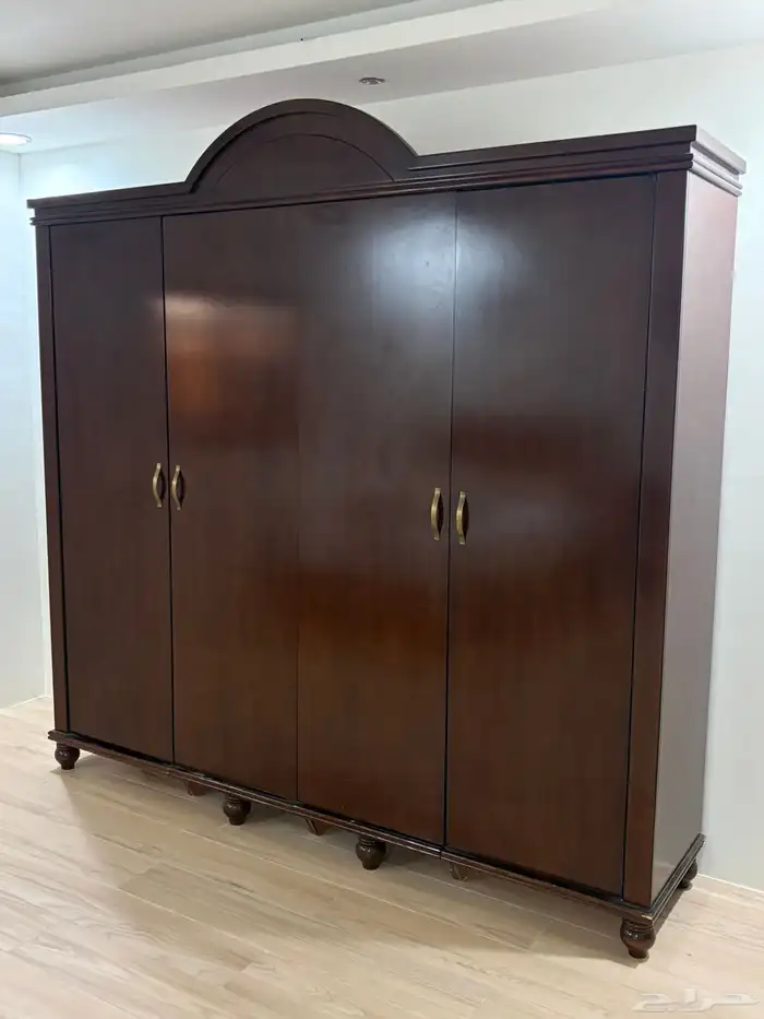 دولاب ملابس كبير 1