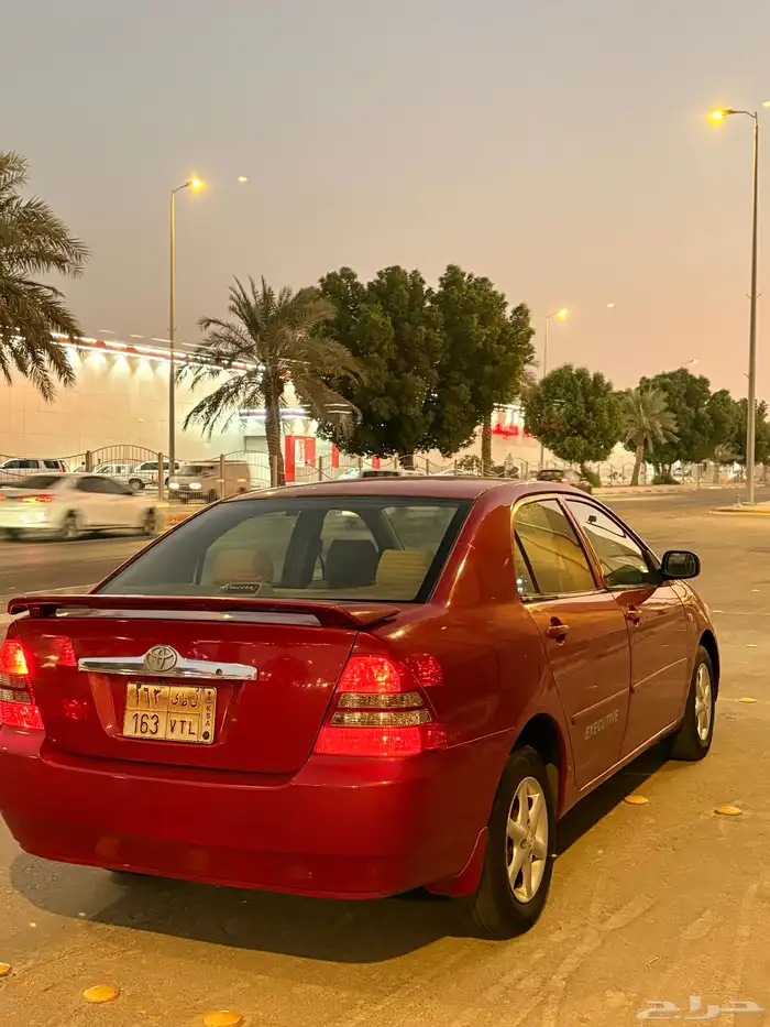 للبيع  كرولا موديل 2004 2