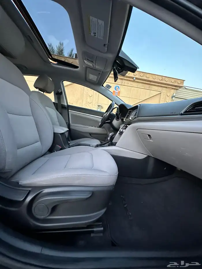 هونداي النترا 2020 فل كامل نظيف للبيع بطاقة جمركية 8