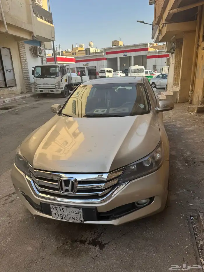 سياره اكورد موديل 2016 للبيع 6