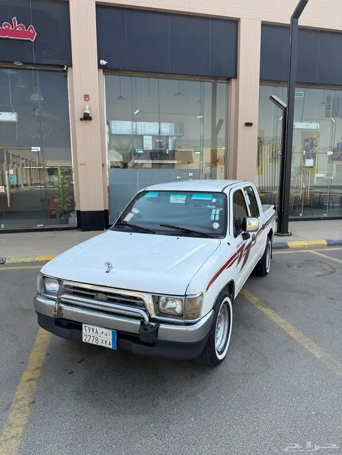 هايلوكس 2000 4