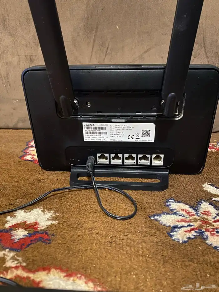 راوتر اسود واي فاي وسلك 1