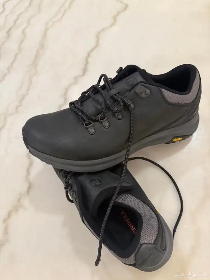 حذاء كات وموريال 1