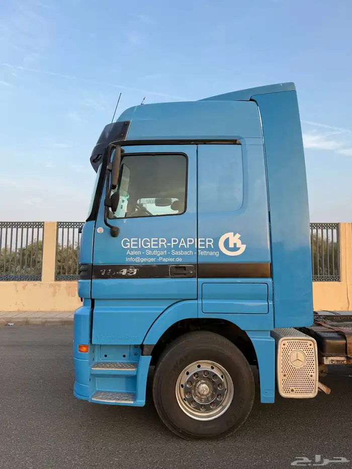 راس اكترس 2002 نظيف جدا 3