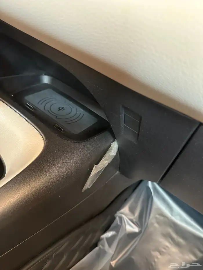 كورولا 2024 GLI هايبرد اعلى فئة - ممشى قليل - شبه وكالة 37