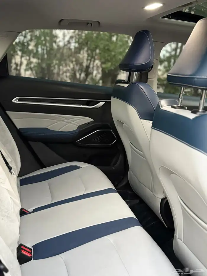 جيلي إمجراند 7 2023 فل كامل بودي وكاله 13