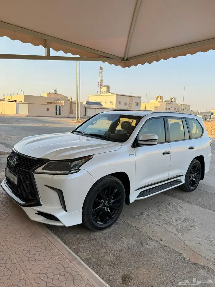 لكزس 2016 بريمي 5