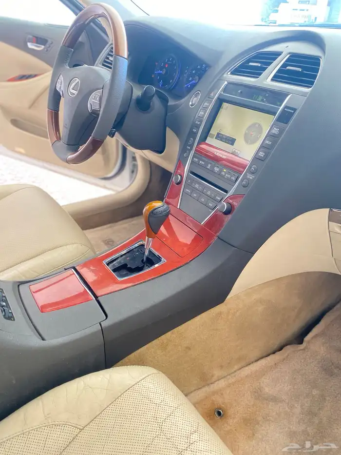 لكزس ES350 2011 17