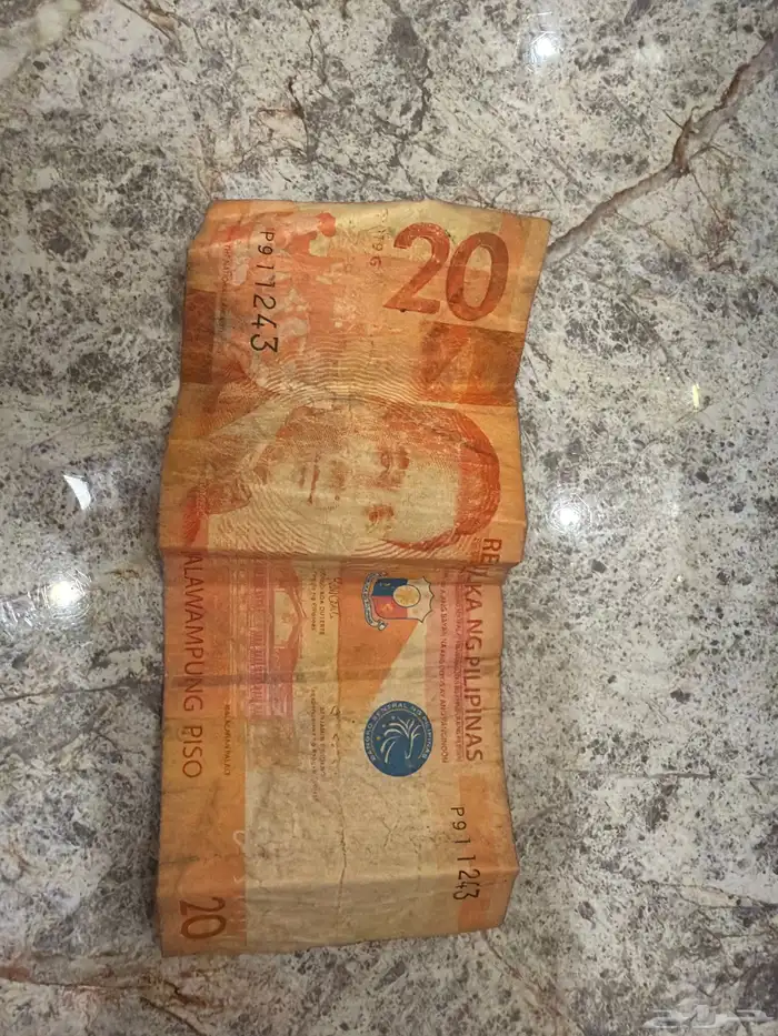 عملات قديمه اجنبيه وخليجيه للبيع 5