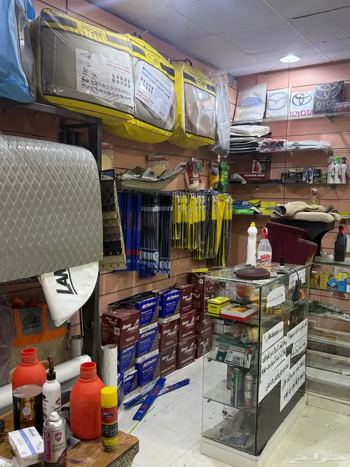 محل زينة سيارات وبطاريات للبيع بالكامل 2