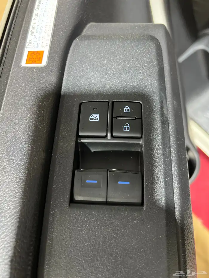 تويوتا هاي اس بضاعة سقف عالي ديزل يدوي2026 جديد 170.200شامل 8