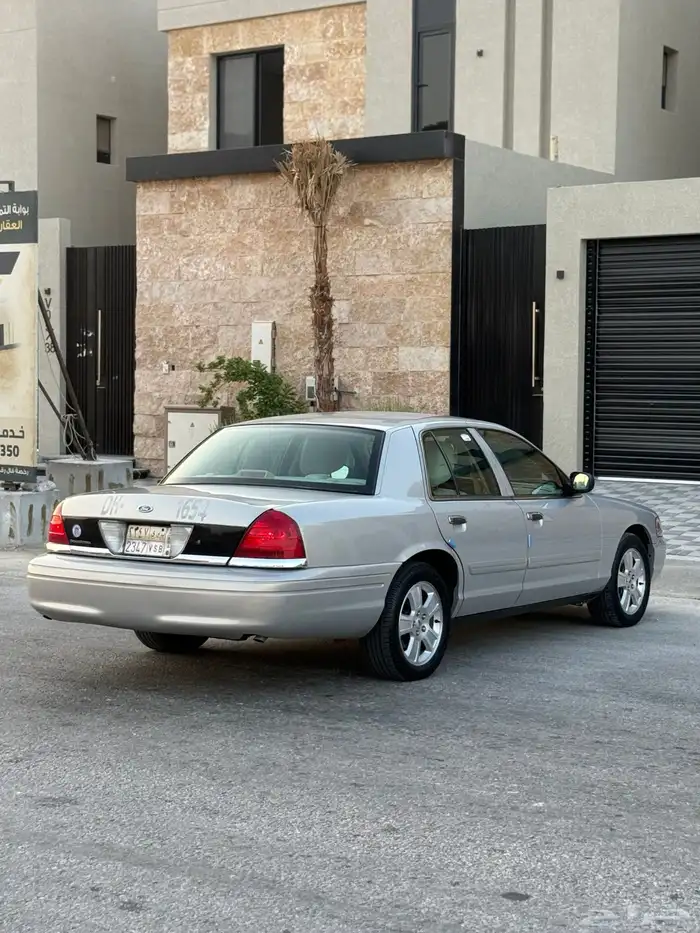 فورد فكتوريا سعودي وكالة 2011 5