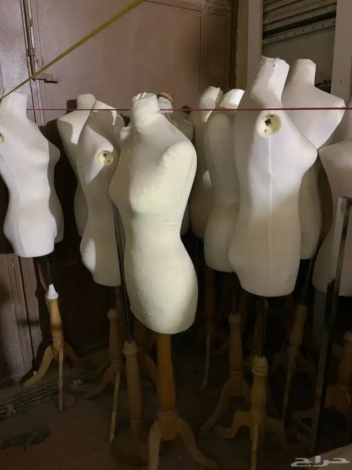 مجسمات بنات و عاديات 1