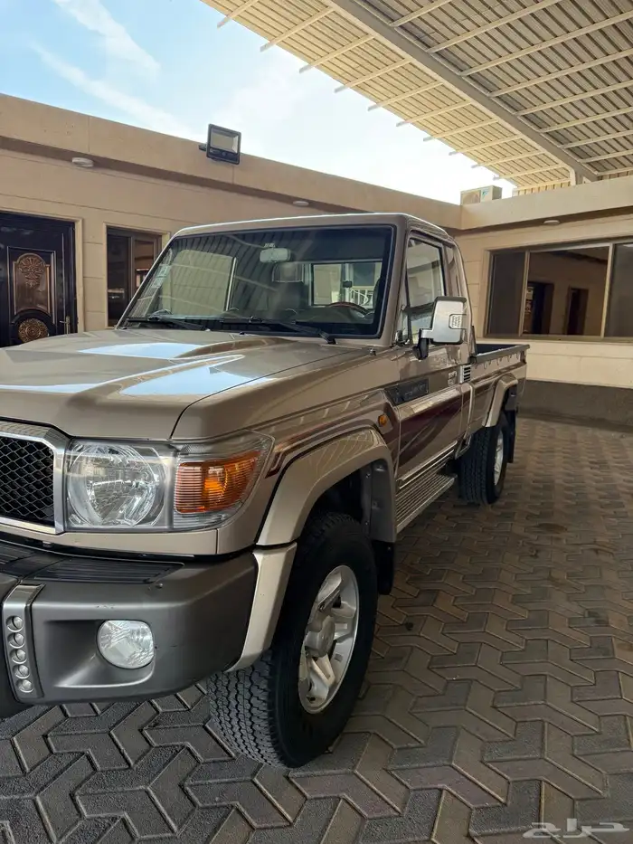 تويوتا شاص بريمي رفرف موديل 2016 6