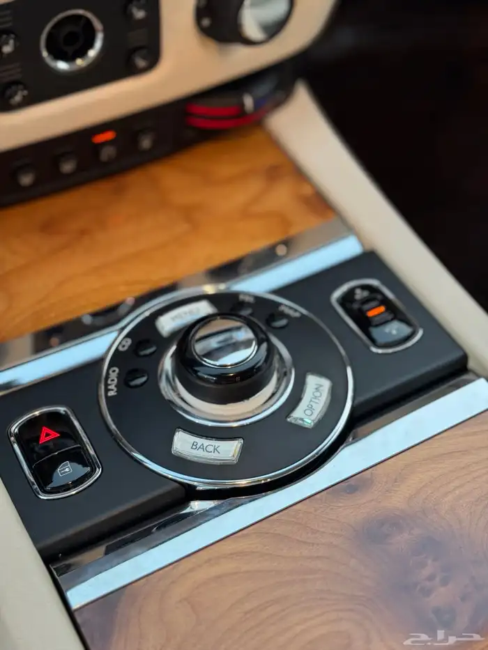 رولزرويس قوست 2014 - مخزن - ممشى 28 الف كيلومتر فقط 15