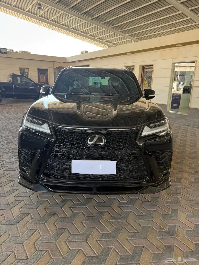 لكزس LX600 أف اسبورت موديل 2024 0