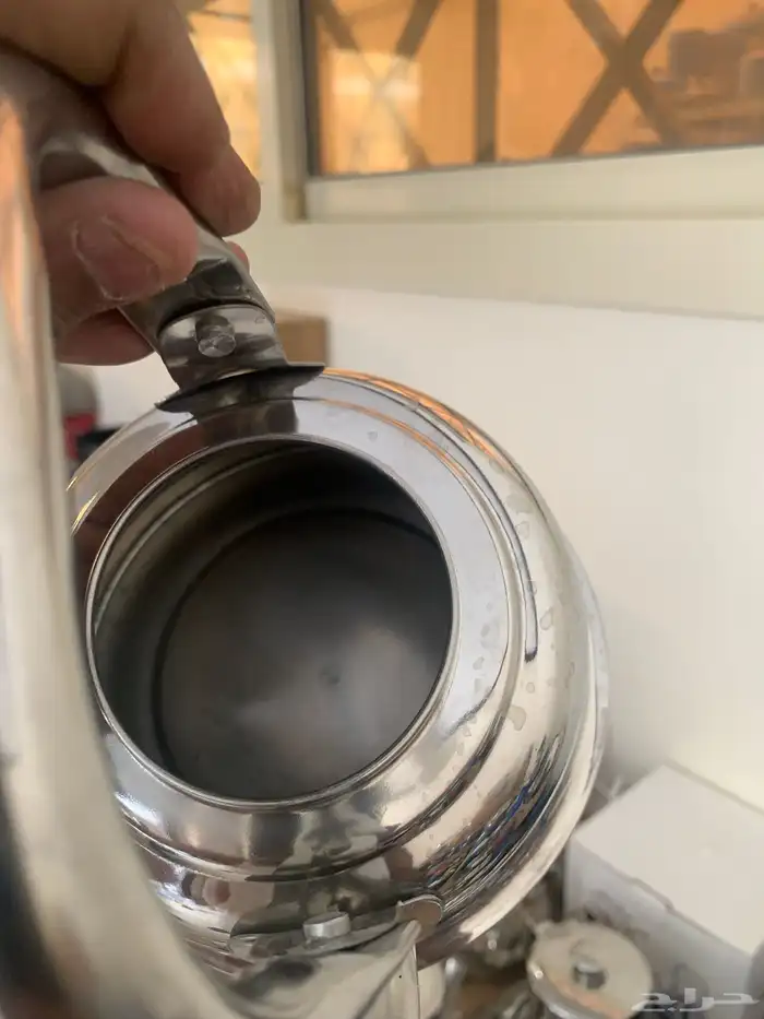 أبريق ستيل ثقيل بقاعدة عريضة وثقيلة طراز قديم 3