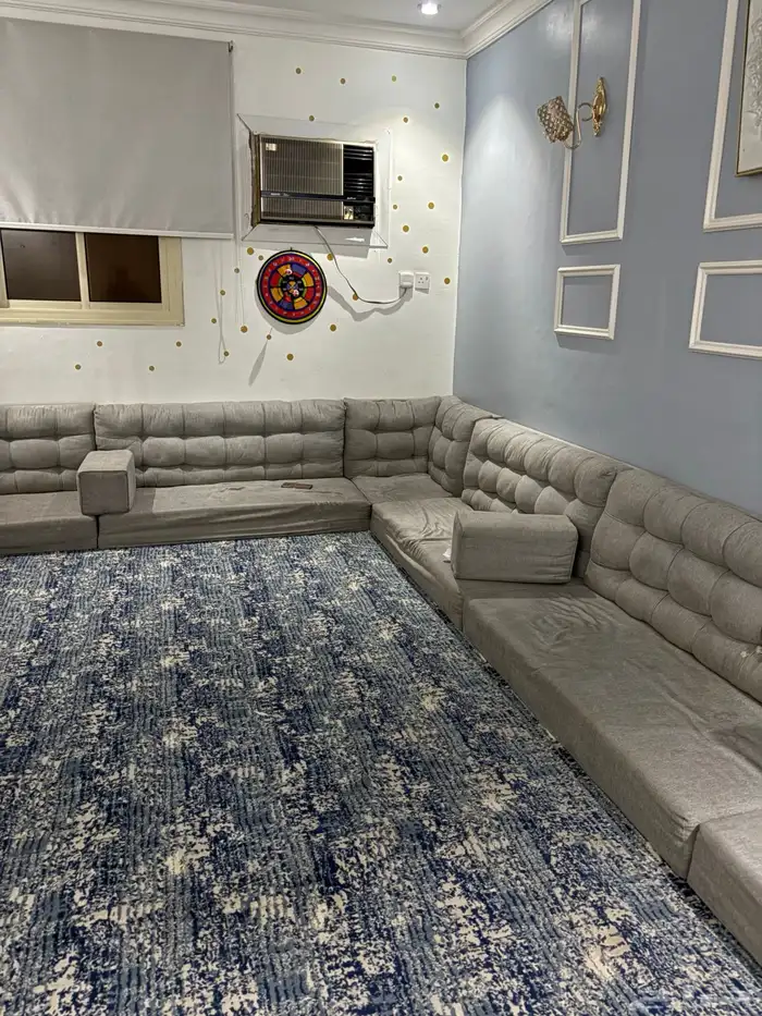 كنب وفرش لي البيع 2