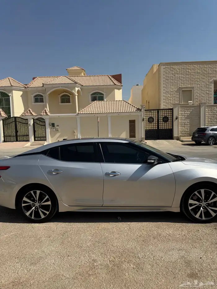 للبيع نيسان مكسيما SV 2017 2