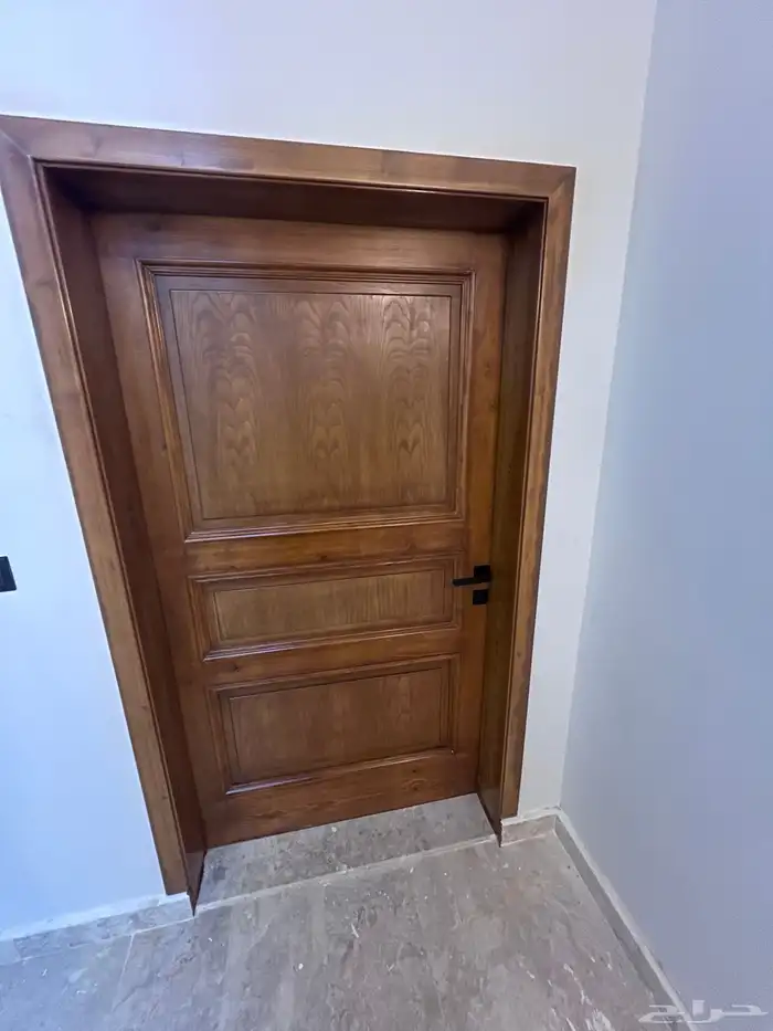 تصنع ابواب خشب حساب الطلب علي جميع انواع الخشب 7