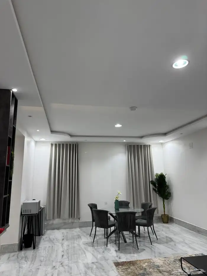 شقة الايجار فاخرة قريبه من الجامعه 12