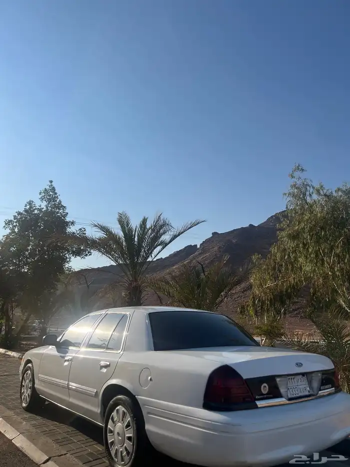 فورد فكتوريا بوليسي 2009 3