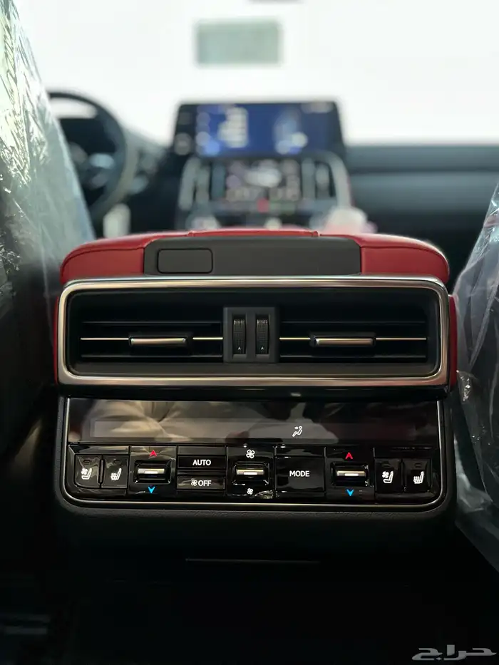 ليكزس أف سبورت 2025 LX 4