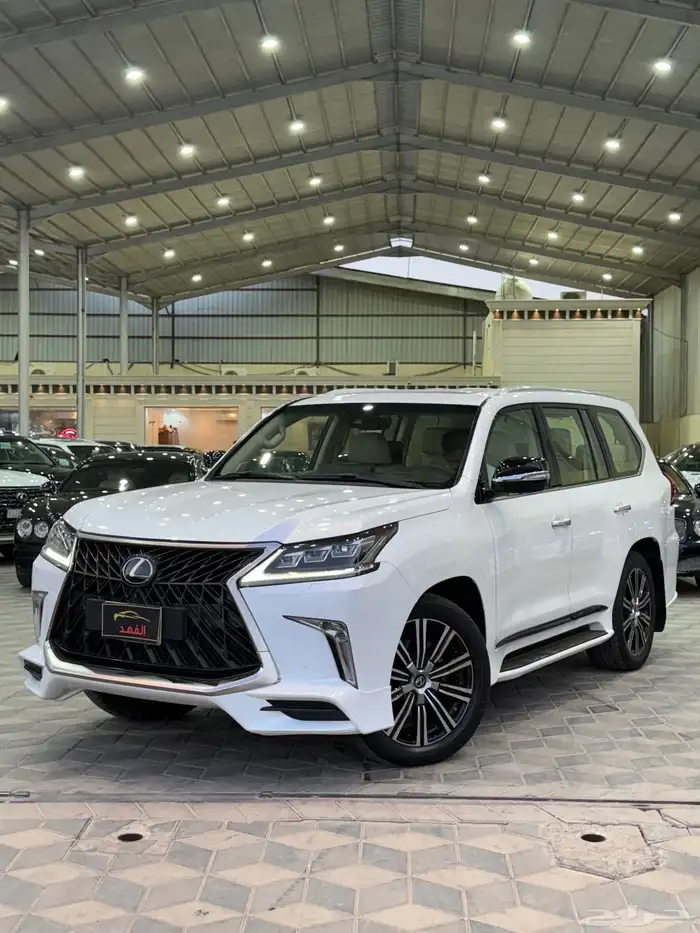 لكزس LX2019 ب 227 الف 2