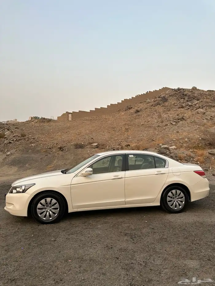 هوندا اكورد 2010 3