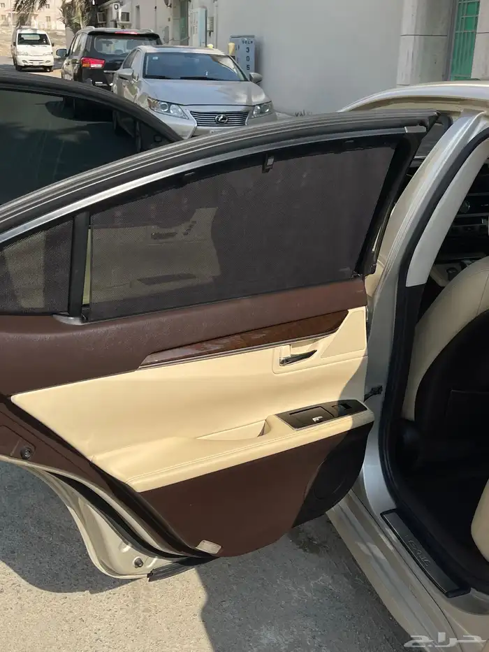 لكزس ES 2016 DD فل كامل 18