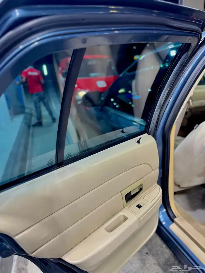 فورد فكتوريا بوليسي 2010 15