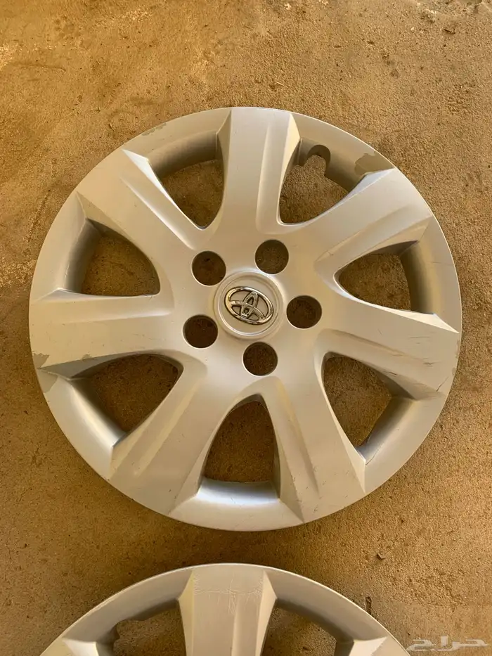 طيس كامري 2011 اصلية للبيع 1