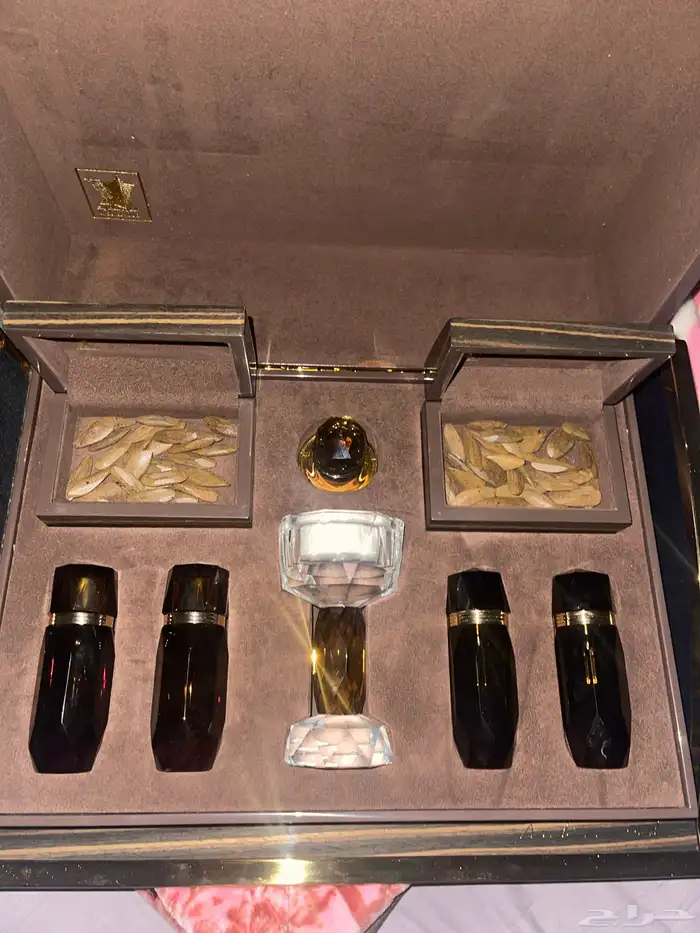 شنطة العربيه 0