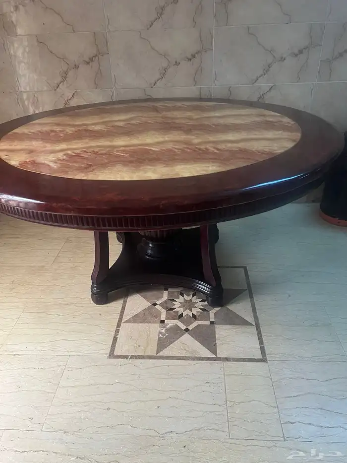 طاولة طعام كبيرة دائرية قطرها 150 سم كلاسيكية صنع بالخارج 0