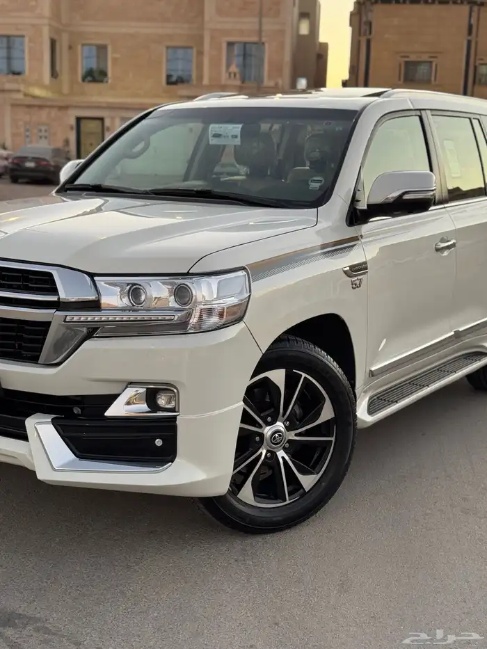 فكسار فل كامل 5.7 2017 8v 1