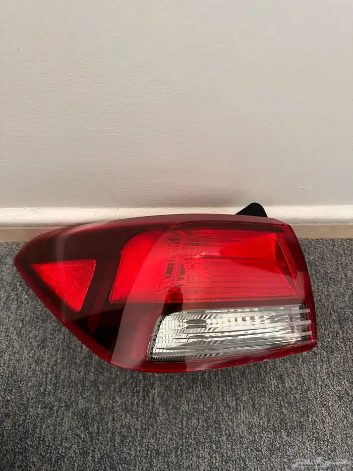 اسطب خلفي يسار كيا ريو2020 0