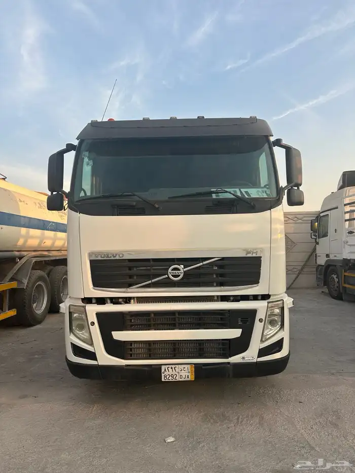 فولفو زاهد 2011 للبيع 0