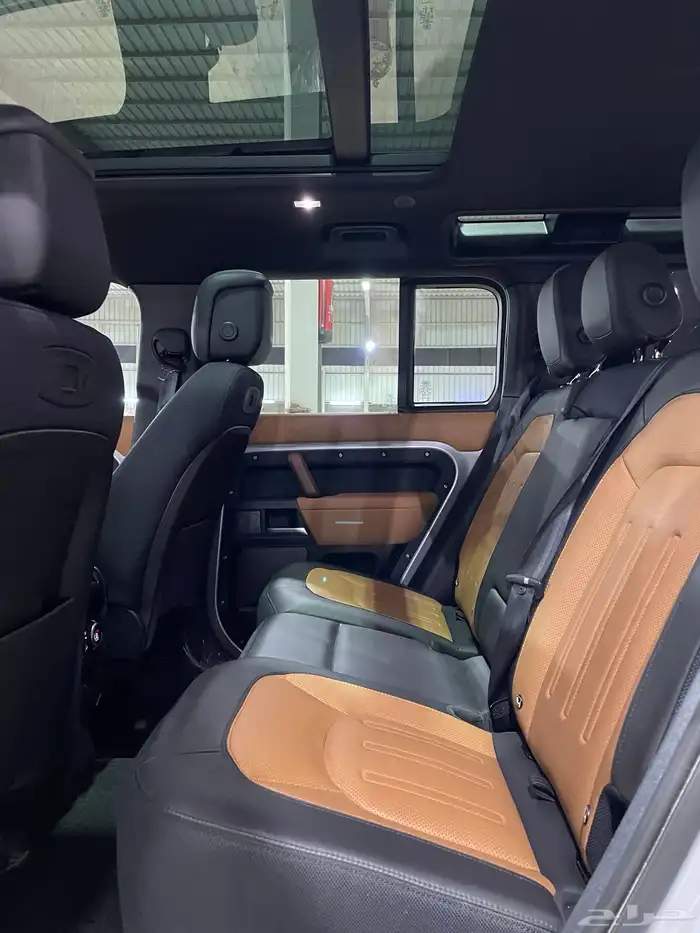 لاندروفر ديفندر X110 خليجي 2021 شبه جديد 19