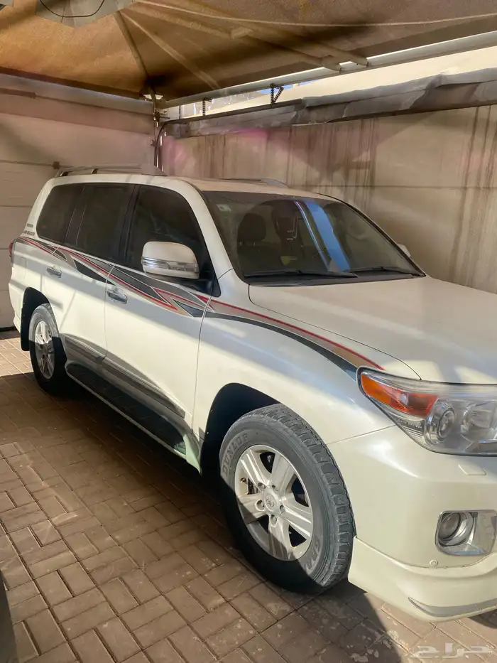 لاند كروزر 2015 بريمي فل جلد بدي محركات شرط 0