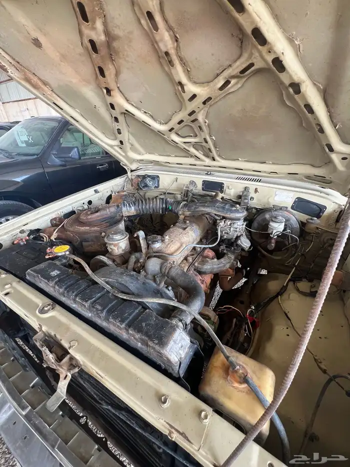 لاندكروزر 83 8