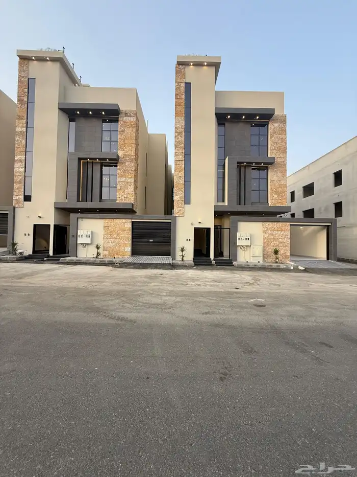 للبيع شقق ارضيه ببايكة سيارة وشقق علويه بسطح ف ابها المحاله 1