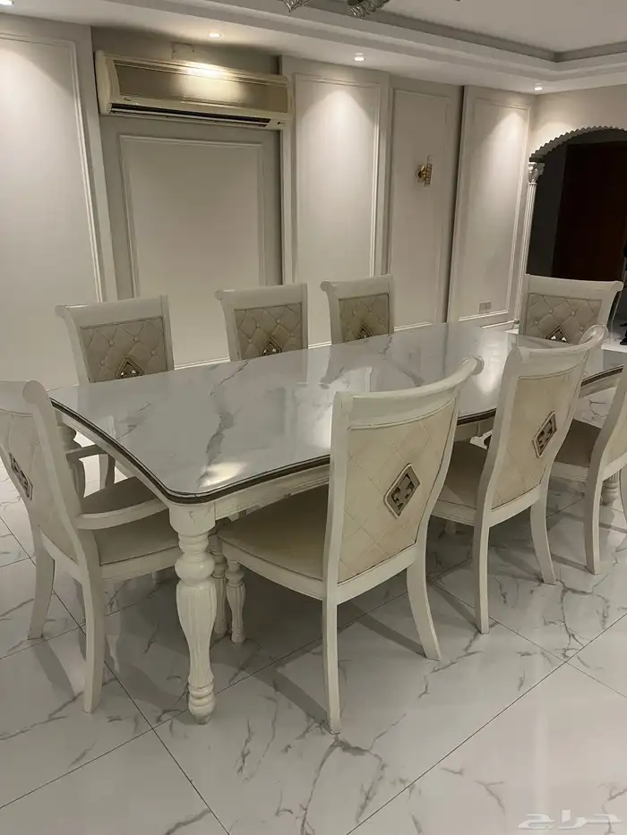 طاولة طعام 1