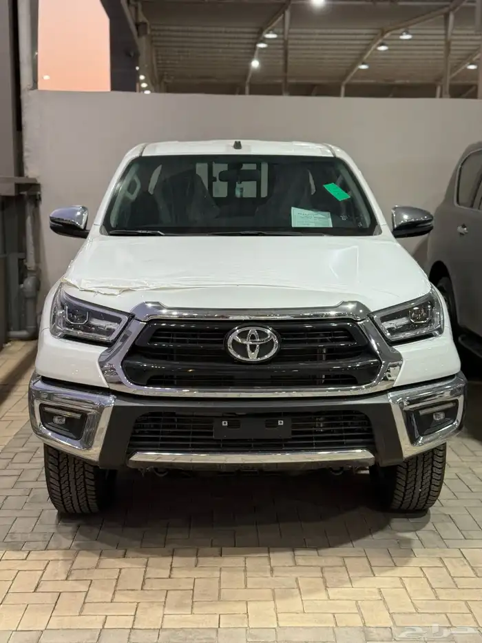 هايلوكس 2025 بنزين دبل توماتيك 0