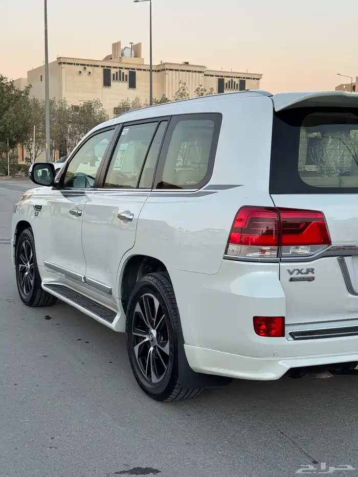 فكسار فل كامل 5.7 2017 8v 8