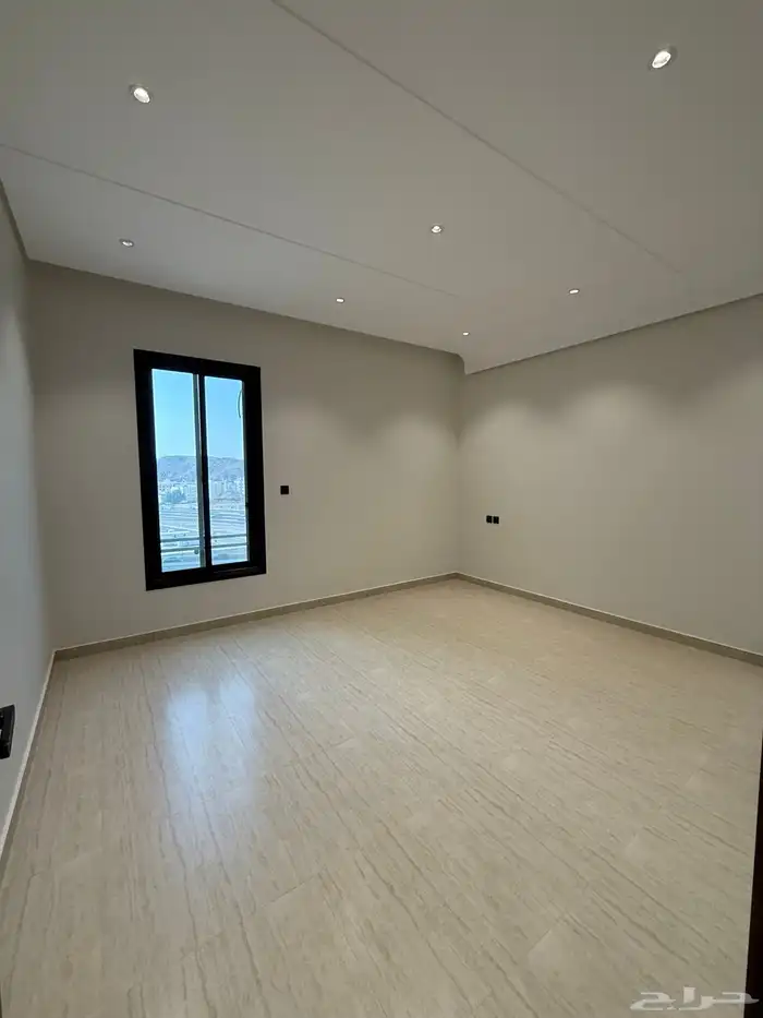 شقة بسطح خاص تمليك دور كامل مستقل بالشوقية بتشطيبات مودرن 5