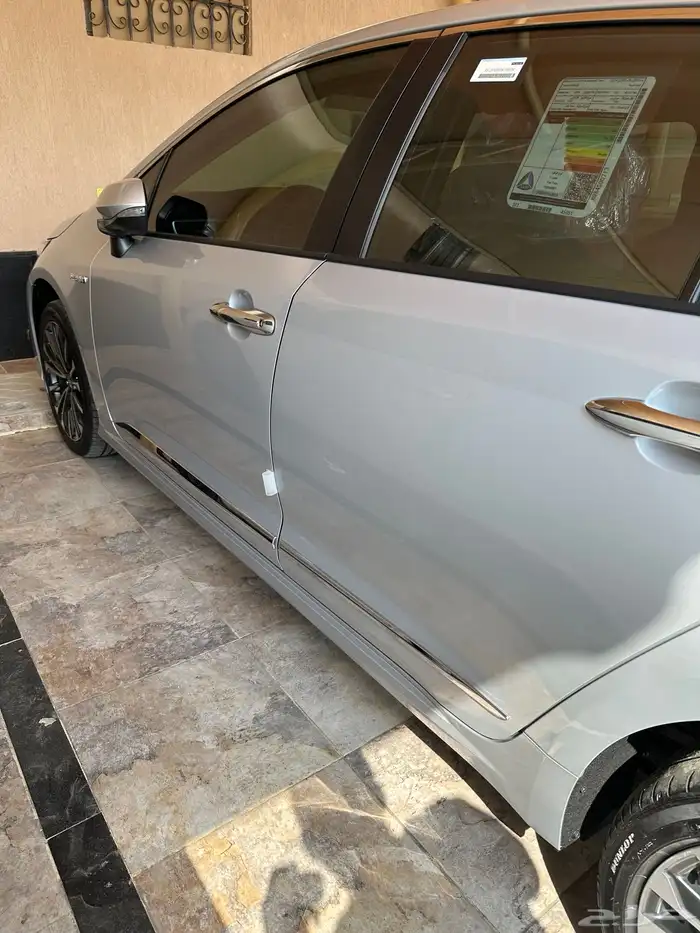 كورولا 2024 GLI هايبرد اعلى فئة - ممشى قليل - شبه وكالة 28