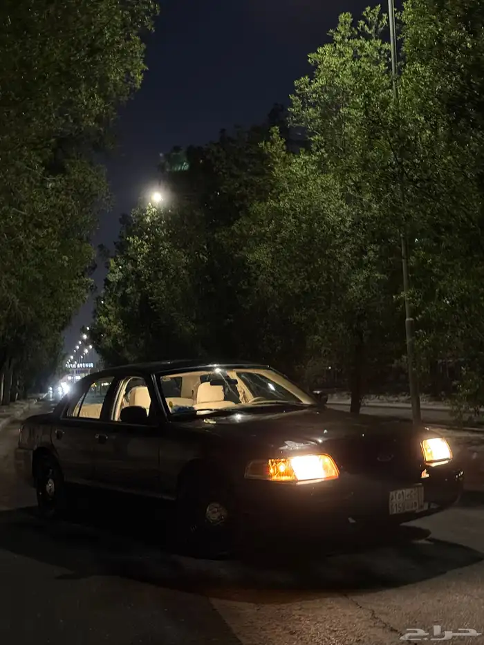 ford crown Victoria 2010 p71 (police intercepted) 10