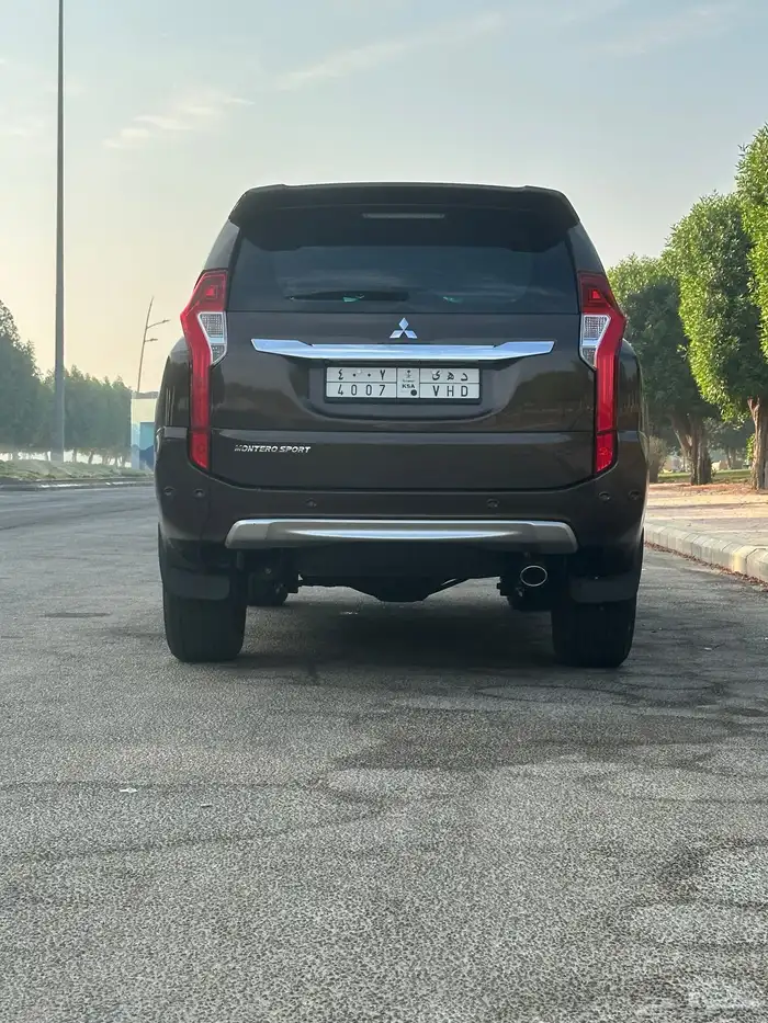 ميتسوبيشي مونتيرو فل كامل 2017 3